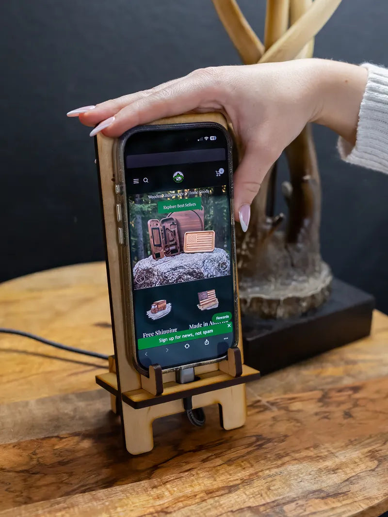 Eagle River Phone Stand